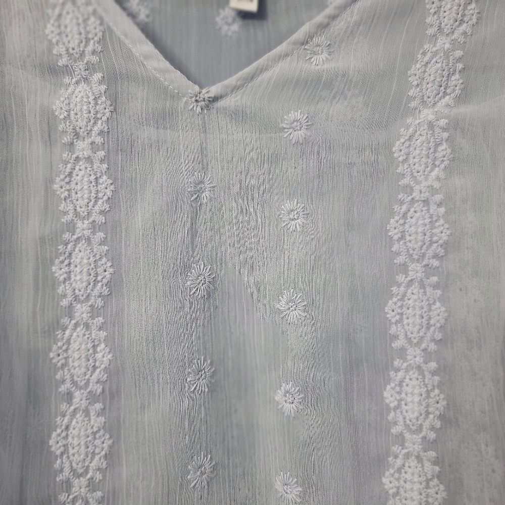 Chic JLo by Jennifer Lopez Sheer Arctic Ice Blue Dolman style Top - Size Large - Picture 5 of 5